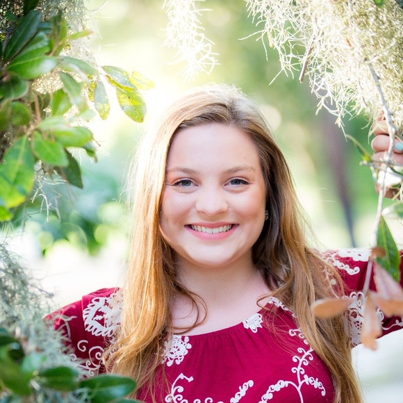 Meet your Posher, Anna - Picture 4 of 5